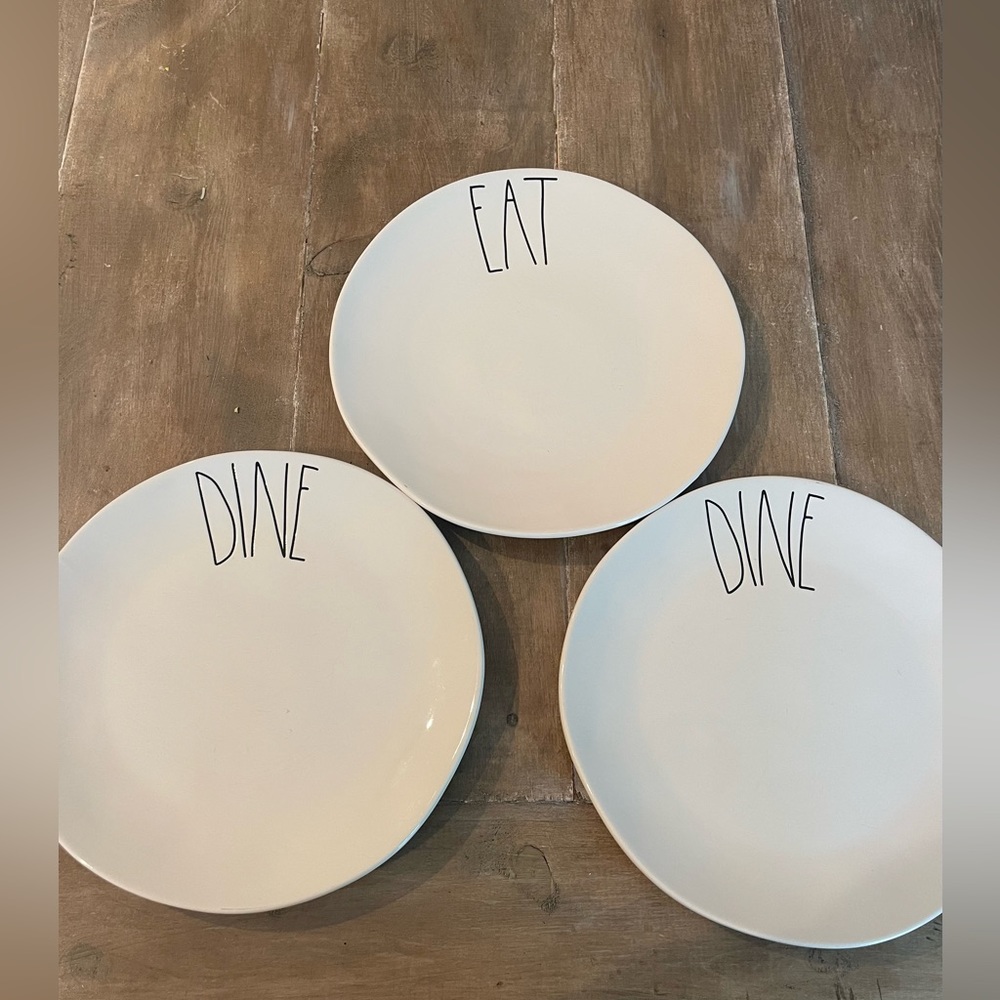 Rae Dunn Large dinner plates
